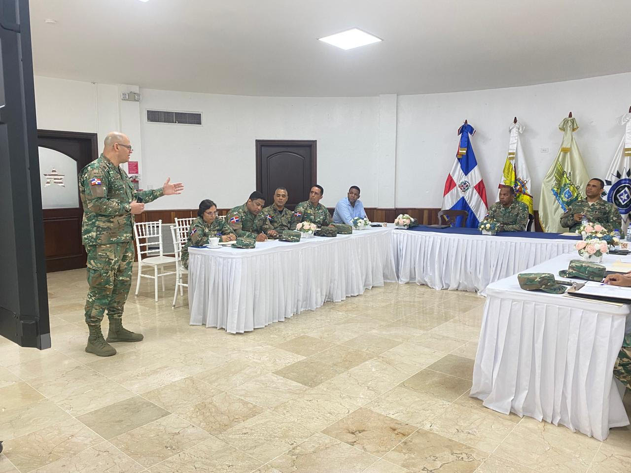 Reunión de Socialización con Asesores y Jurado Evaluador en la EGDC