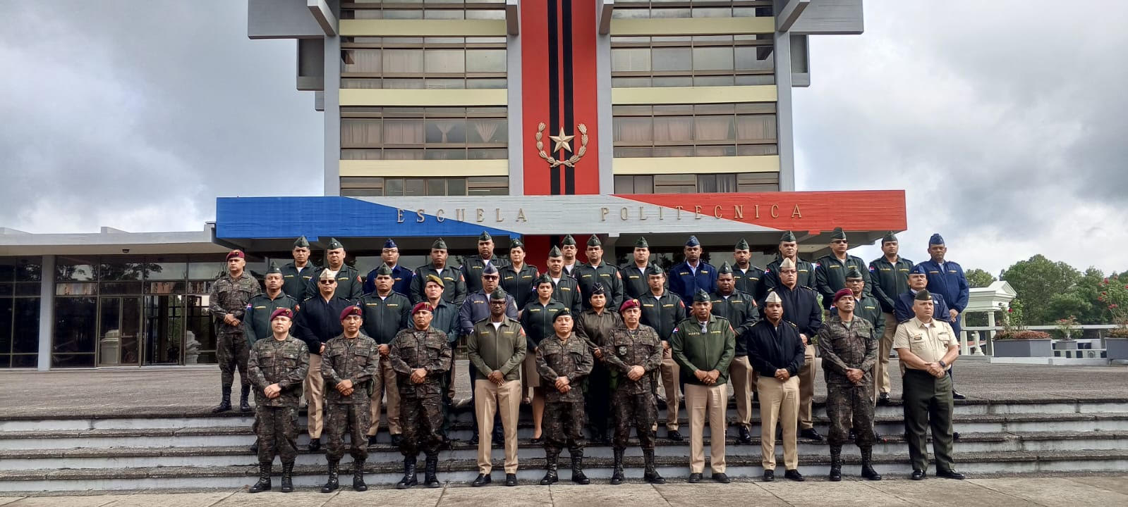 Visita de la XLI Promoción de Comando y Estado Mayor Conjunto a Guatemala